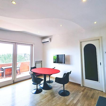 Modern Penthouse Apartment Roma Exterior foto